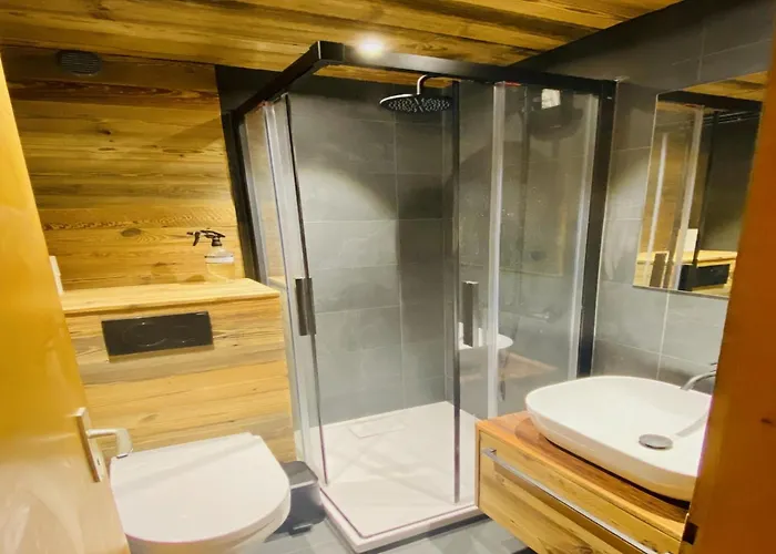 In Near Lift Апартаменты